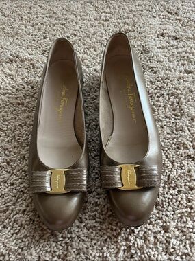 Salvatore Ferragamo Metallic Brown Vara Bow Flats